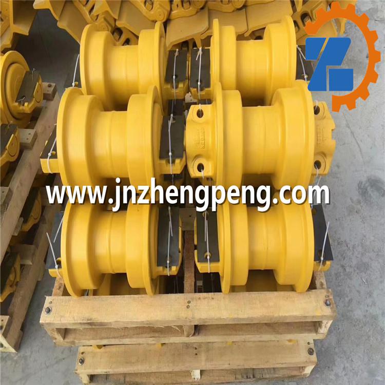 小松挖掘机底盘件